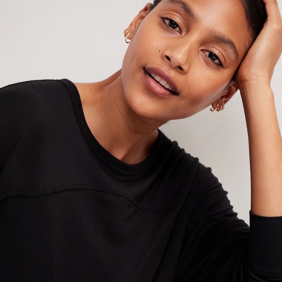 NWT OLD NAVY Oversized Boyfriend Tunic Sweatshirt Color BLACK JACK - Picture 4 of 6